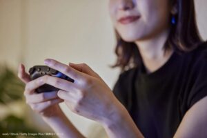 仕事があるのに…　約4割が「ゲーム」をしていてついやってしまったこと